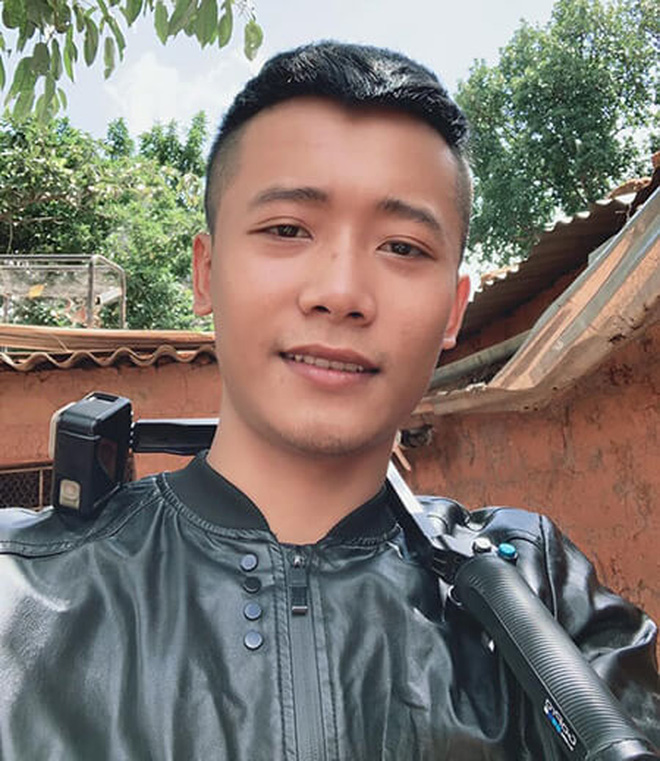 Quang Linh Vlogs